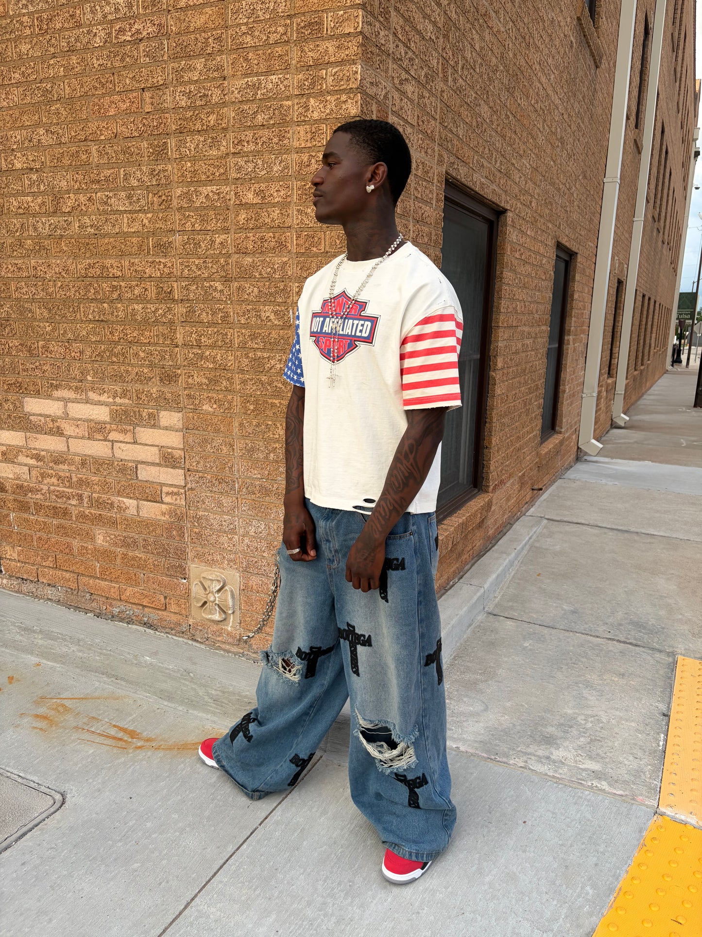 NOT AFFILIATED TEE