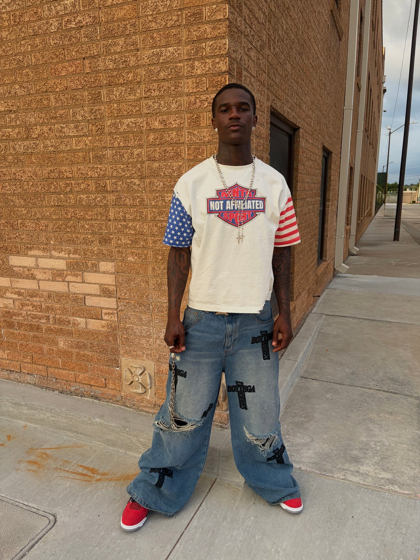 NOT AFFILIATED TEE